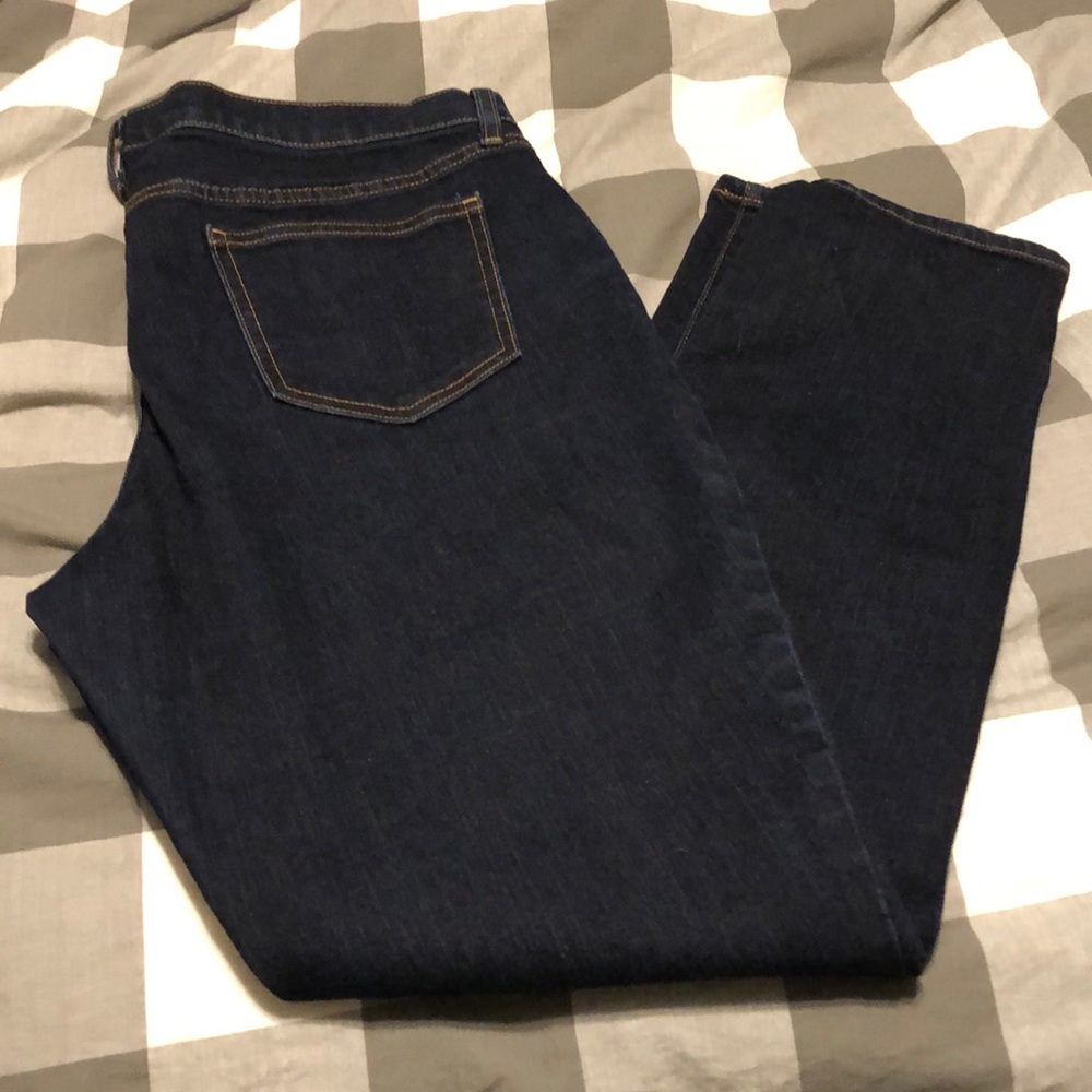 Dark wash skinny jean